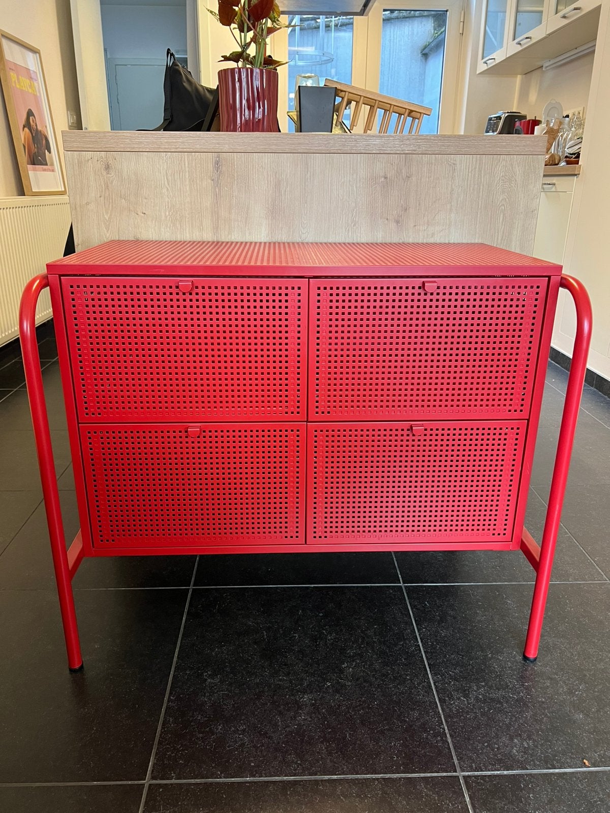Rode commode IKEA, Huis en Inrichting, Ophalen, 100 tot 150 cm, Zo goed als nieuw, 3 of 4 laden