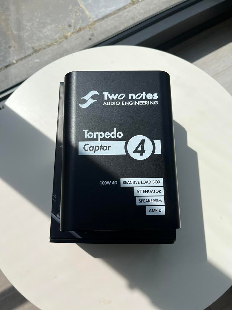Torpedo Captor Two notes attenuator/DI/ loadbox 4 ohm, Musique & Instruments, Effets, Comme neuf, Enlèvement ou Envoi