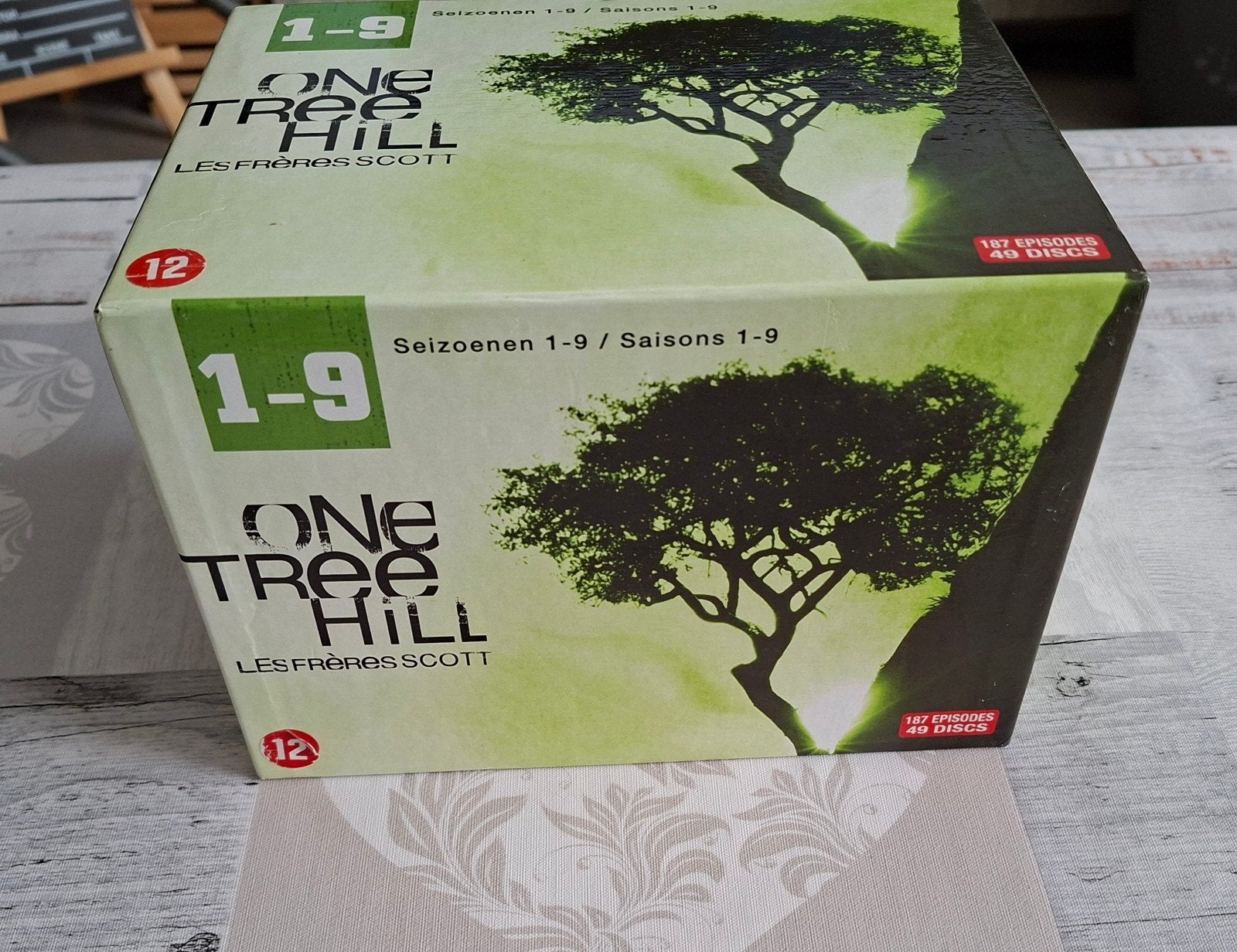 one tree hill de complete serie, Enlèvement ou Envoi, Série complète
