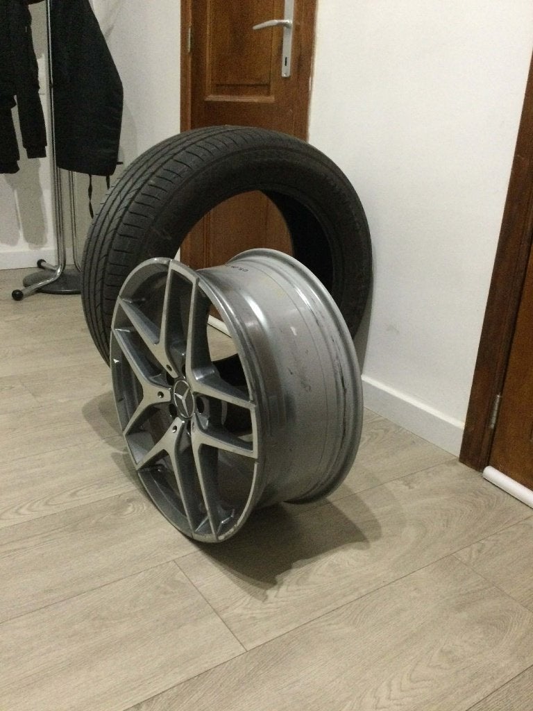 1 pieces -------------- GLC 2015 a  2019 ------ Bxl, Autos, Cuir, Achat, Euro 6, 1200 kg