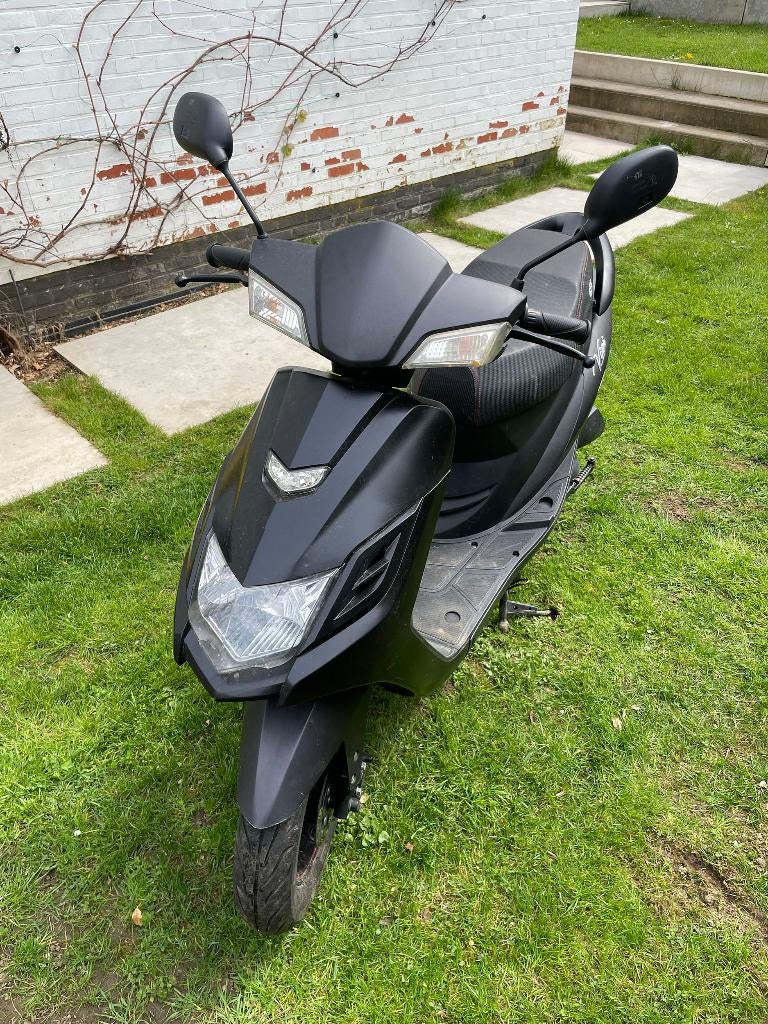 GTS Vici 4-taktscooter - Starten, rijden en remmen, Scooter, Occasion, Particulier, 11 kW of minder