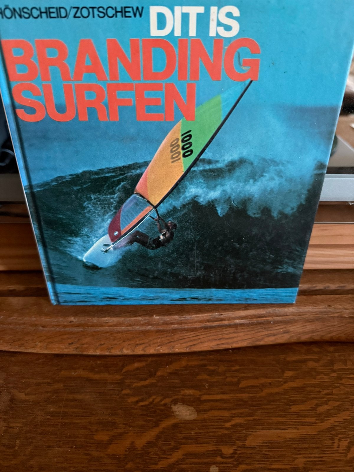 Dit Is Branding Surfen, Ophalen of Verzenden, Zo goed als nieuw, Watersport en Hengelsport