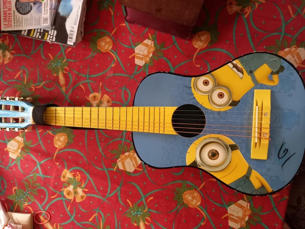 Guitare enfant