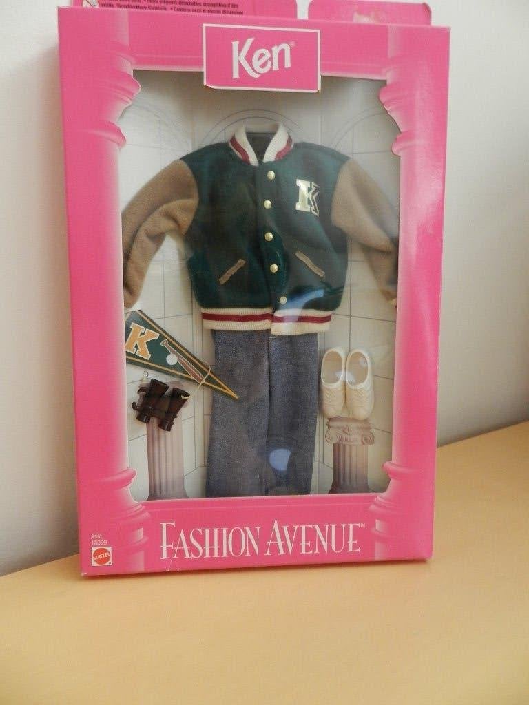 vêtement Barbie, Ophalen, Zo goed als nieuw, Kleertjes