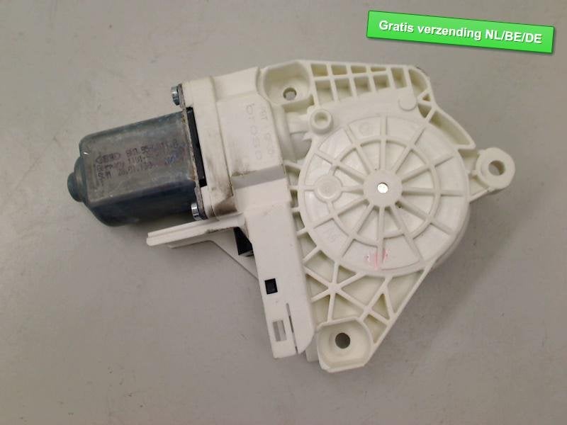 MOTEUR LEVE VITRE ELECTRIQUE ARRIÈRE DROIT A4 Avant (B8), Autos : Pièces & Accessoires, Auto-Union-Straße  1,
85057  Ingolstadt, DE
