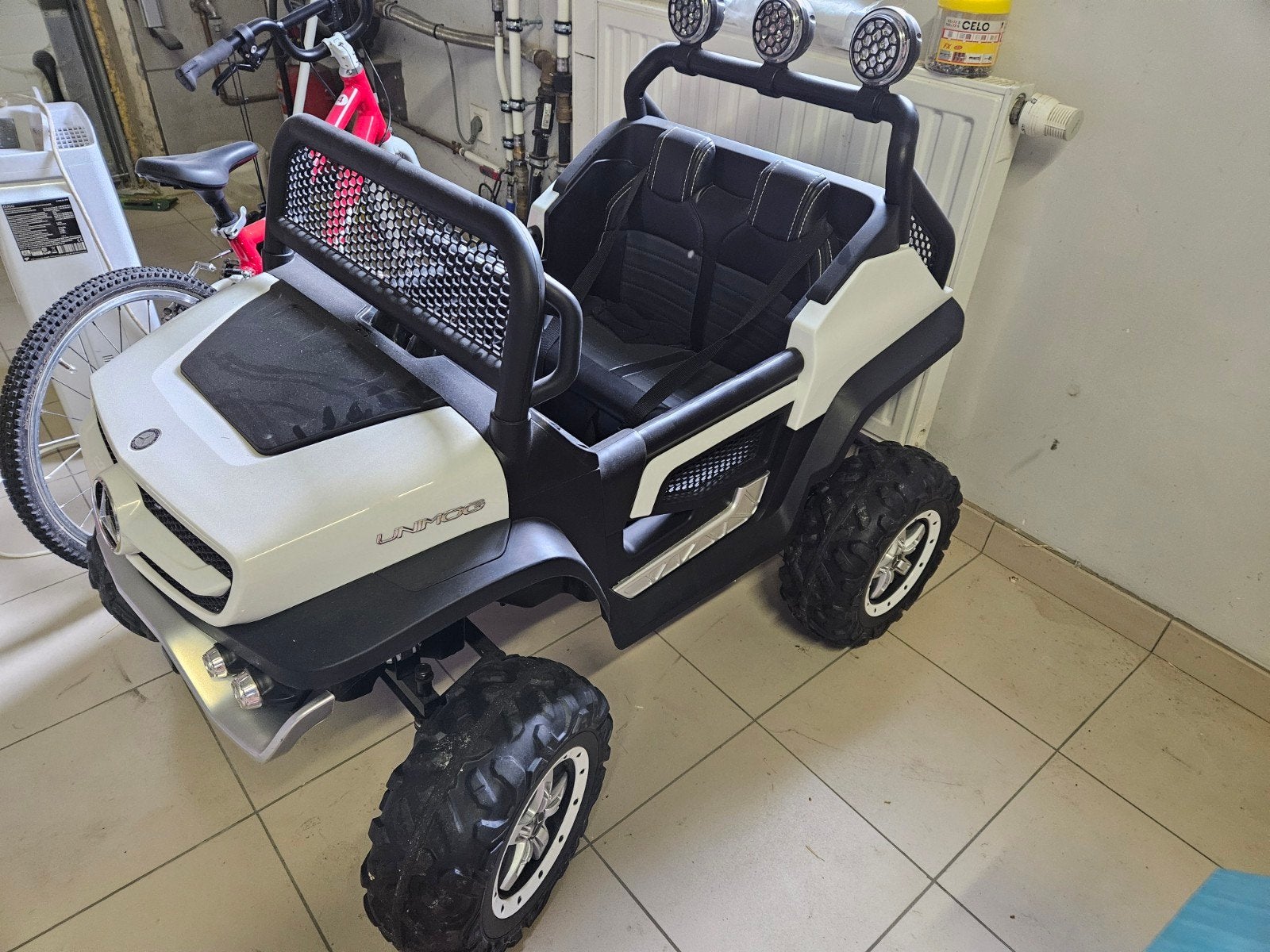 Voiture Unimog Mercedes Valeur 550euro, Enfants & Bébés, Enlèvement