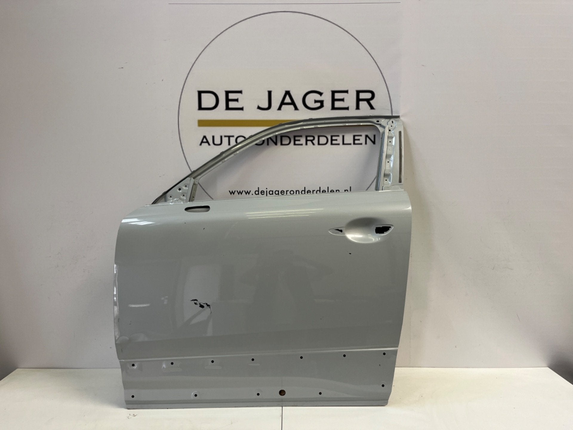 MAZDA MX30 MX-30 DEUR PORTIER LINKS VOOR DN4E59010 2020-, Gebruikt, Shinchi, Fuchu-Cho 3-1
730-8670  Hiroshima, Deur, Mazda Motor Corporation