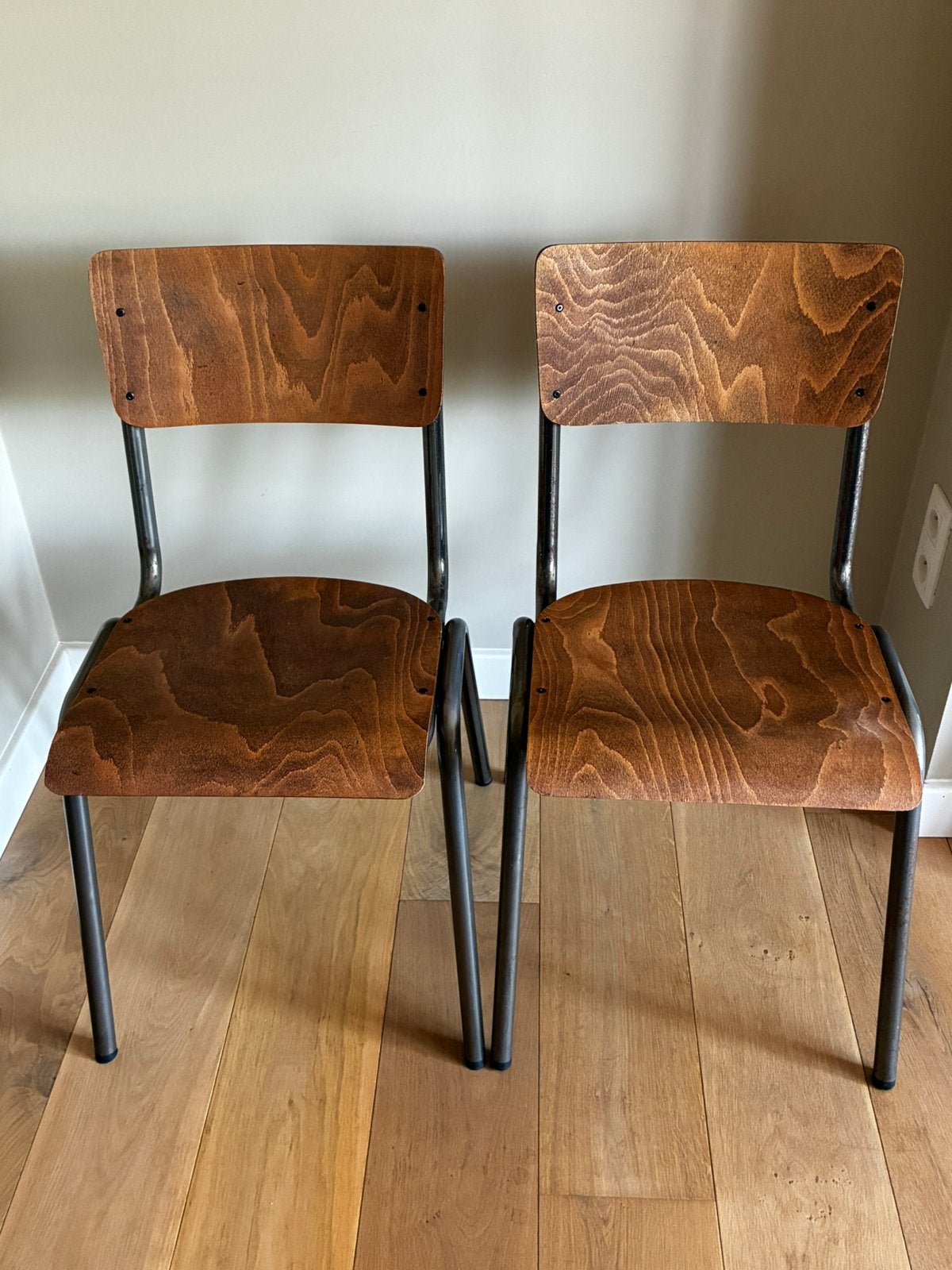 Chaises d'école empilables - 11 disponibles, Enlèvement, Comme neuf