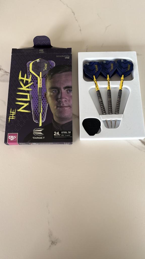 Darts Luke Littler 24 gr, Sports & Fitness, Fléchettes, Enlèvement, Utilisé