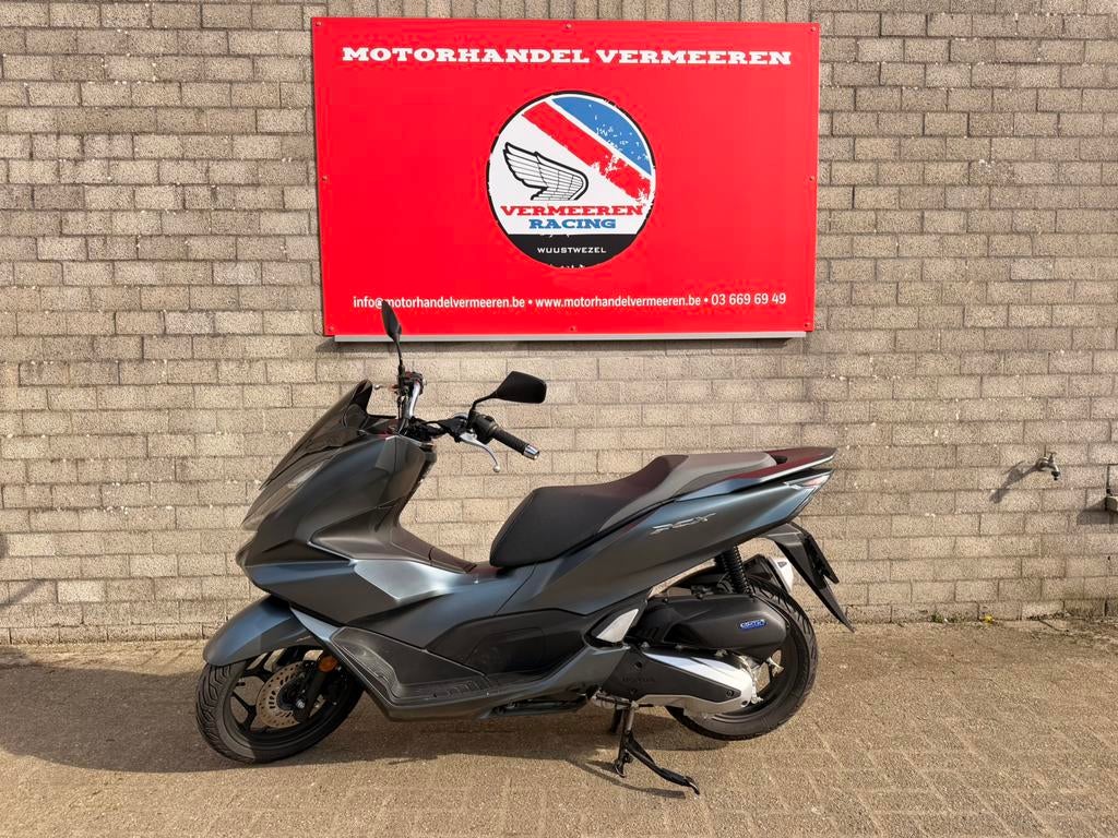 Honda PCX125, Bedrijf, Scooter