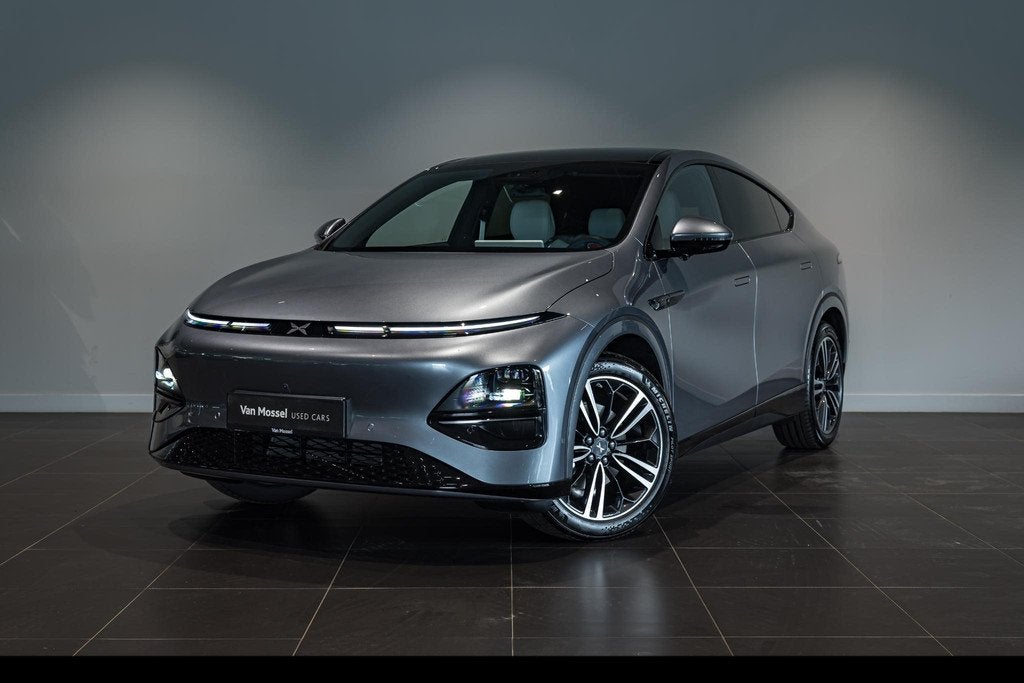 XPENG G6 Standard Range (automatique), Autos, XPENG, Argent ou Gris, Entreprise, Carnet d'entretien, Noir