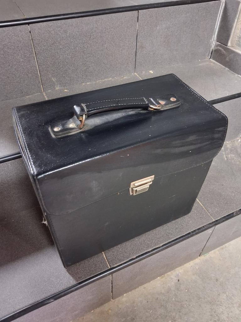 Kodak Carrousel S-AV 2000, Ophalen, 1960 tot 1980, Projector