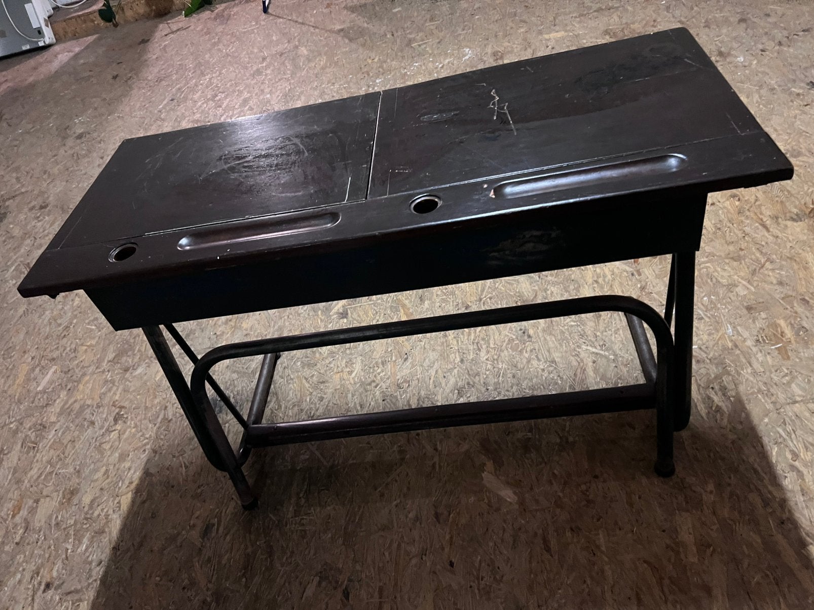 Ancien banc scolaire double place – pupitre vintage, Enlèvement, Comme neuf
