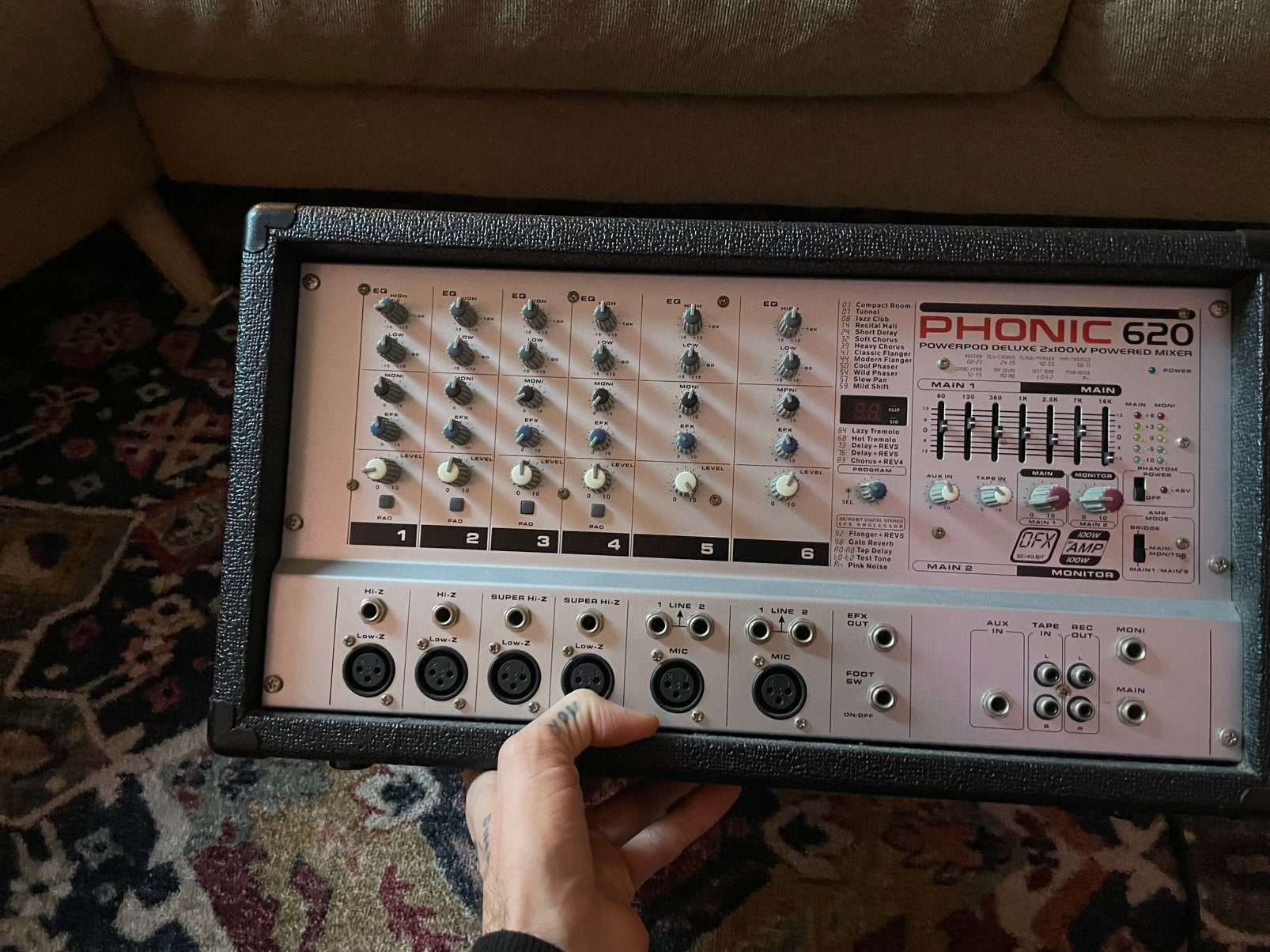 Mixer - versterker met effecten., Muziek en Instrumenten, Ophalen, Gebruikt