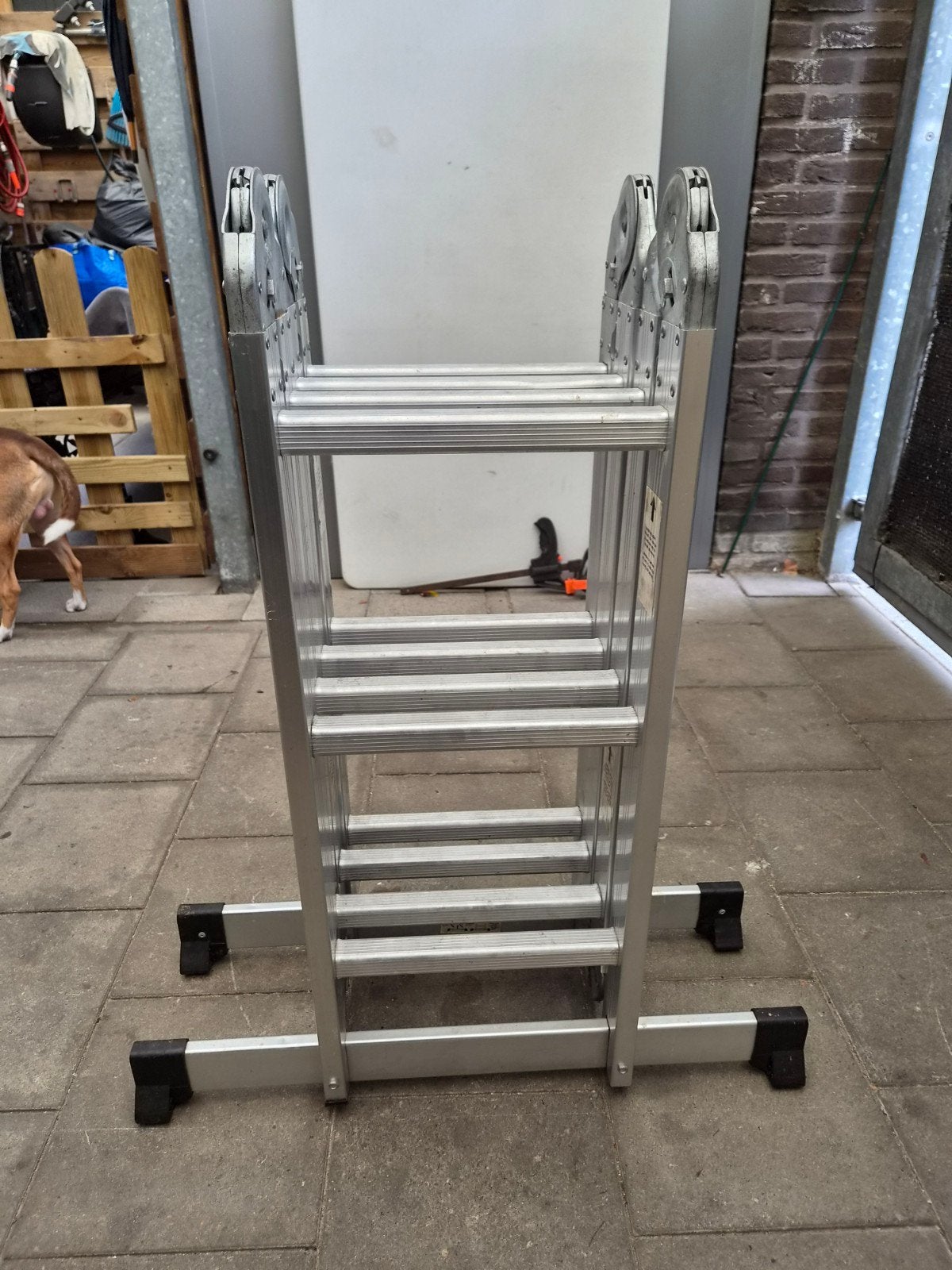 te koop inklapbare aluminium ladder 3.36m uitgetrokken 120€, Enlèvement, Échelle, Pliable ou rétractable/escamotable