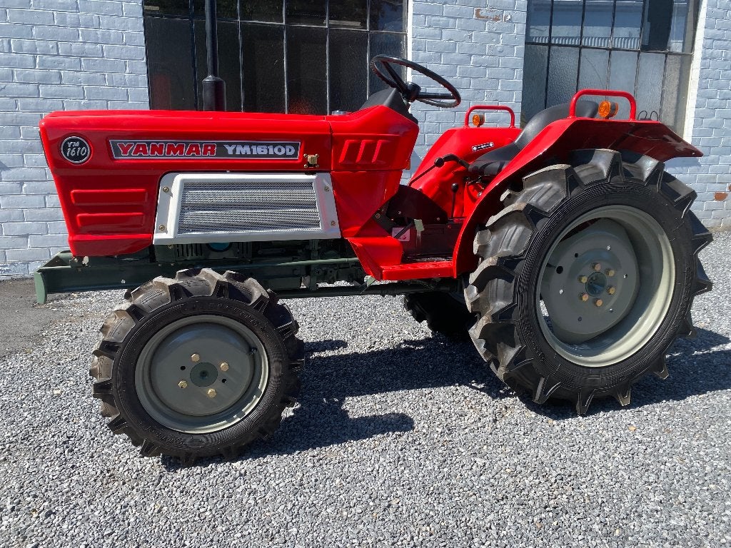 Petit tracteur Yanmar YM1610 - 4x4 - MICROTRACTORS.COM, Autres marques, Jusqu'à 2500, Jusqu'à 80 ch, Enlèvement