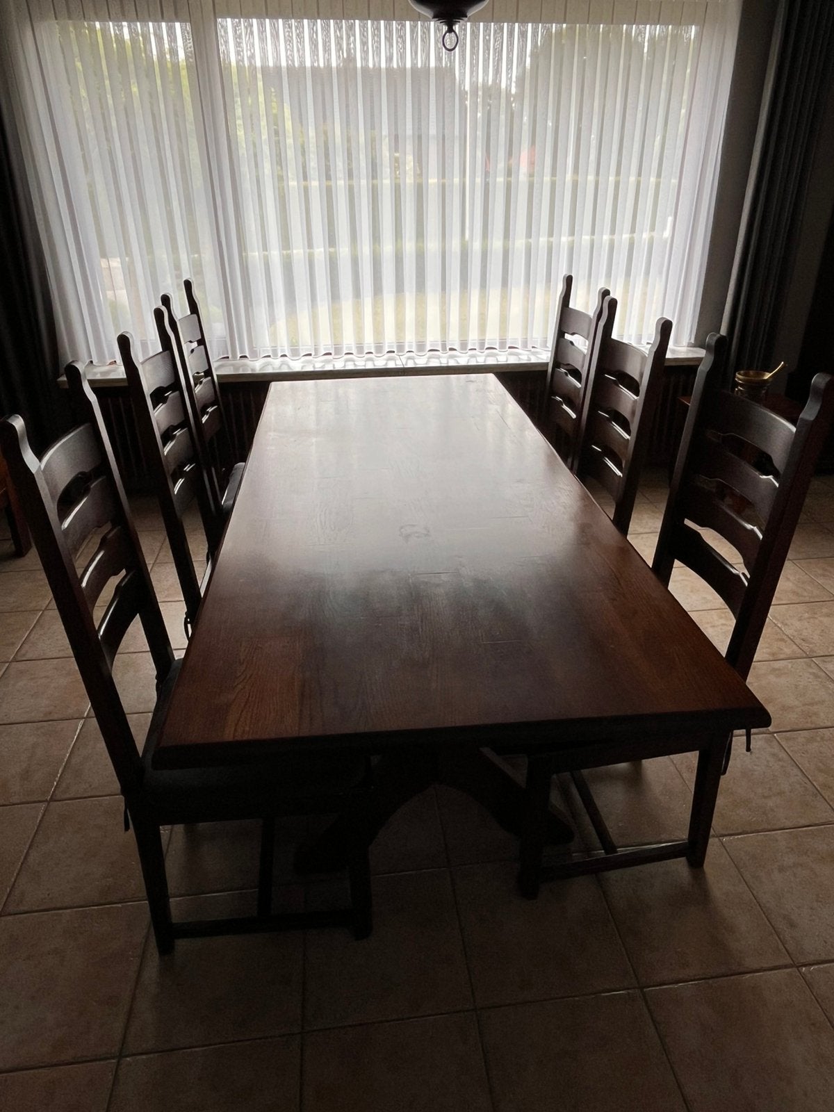 Massieve houten eettafel met 6 stoelen, Ophalen, Gebruikt, 6 tot 8 stoelen
