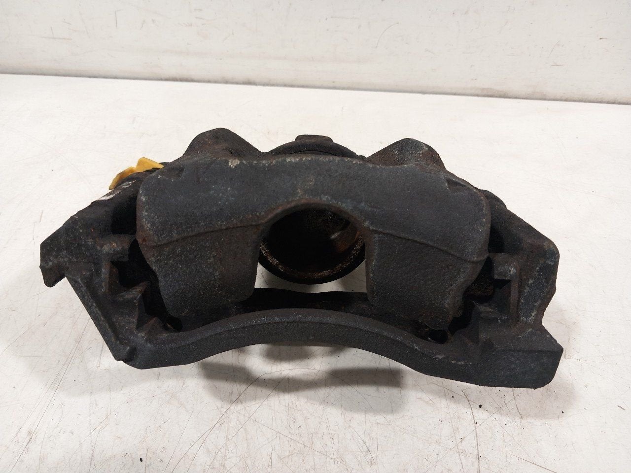 Remklauw links voor Renault Trafic, Onderdelen@venauto.nl, Van der Ven Autorecycling B.V., Ettenseweg 76, 4706 PB Roosendaal, The Netherlands