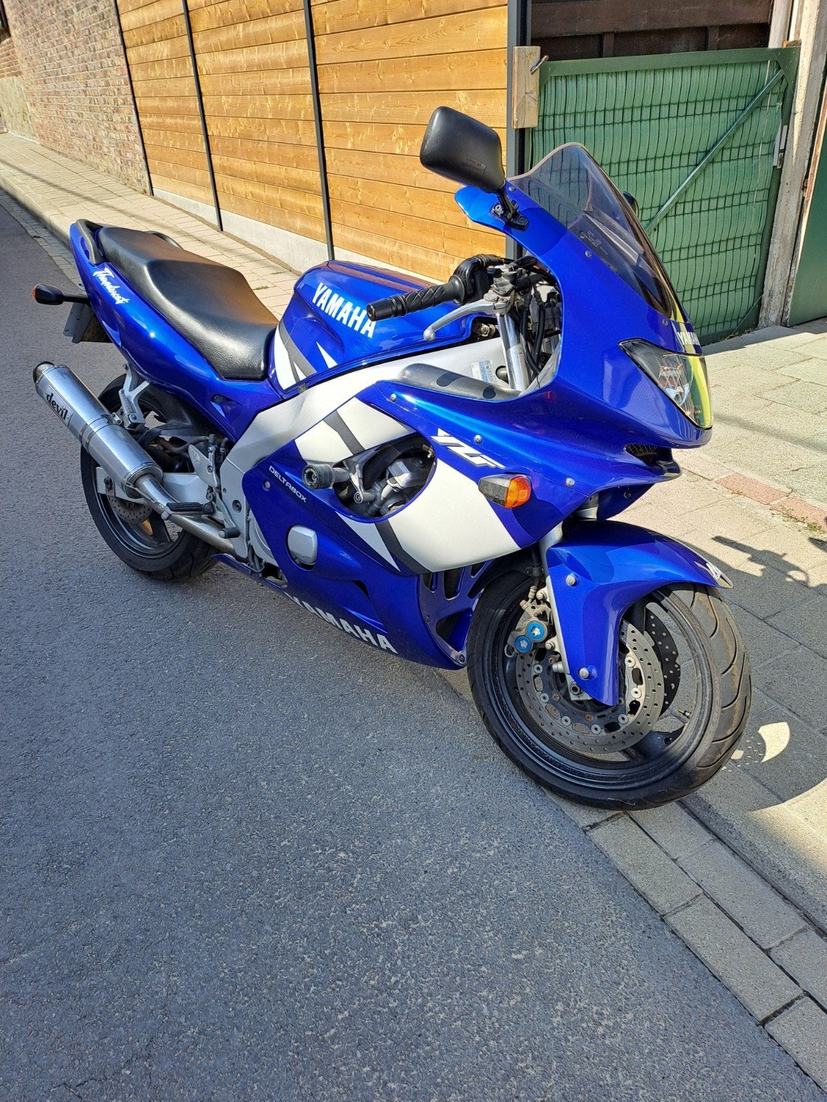 yamaha yzf 600, 600 cm³, Occasion, Plus de 35 kW, 4 cylindres
