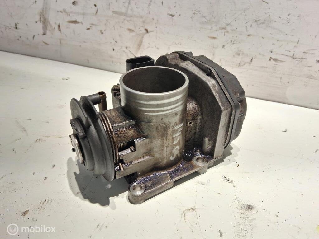 Gasklep huis Vw Golf III 1.6 ('91-'97) 030133064D, Gebruikt, Volkswagen, Ophalen of Verzenden, Volkswagen