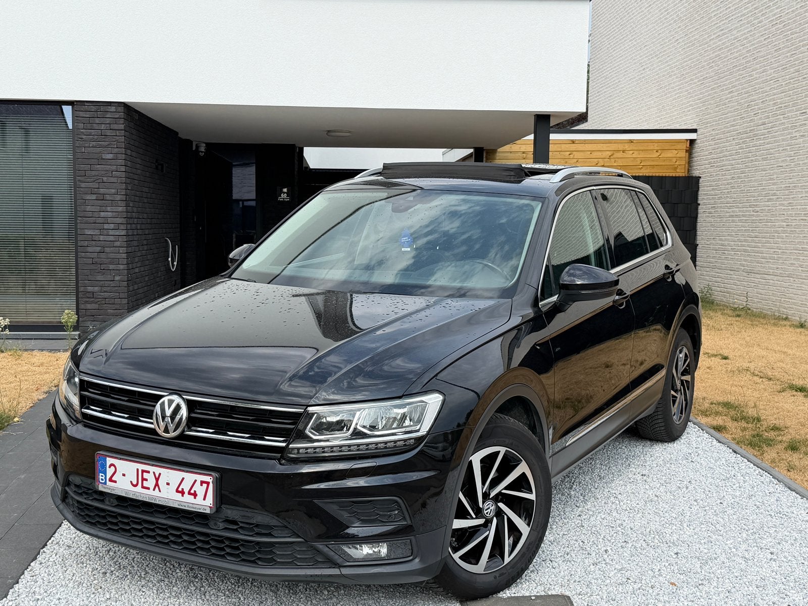 VOLKSWAGEN TIGUAN 1.5TFSI PANO HEADUP LED ADAPTIEF CRUISE, Autos, Achat, Euro 6, Entretenue par le concessionnaire, 5 portes