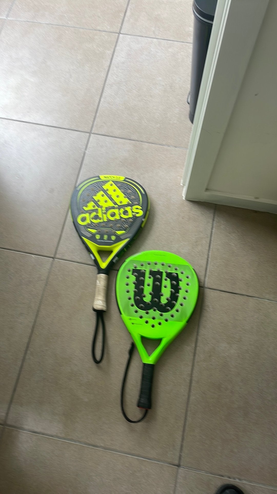 2 paddel rakket 1 van een duur merk, Sport en Fitness, Padel, Ophalen, Gebruikt