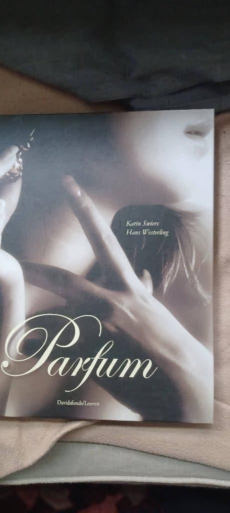 Parfum, Boeken, Ophalen