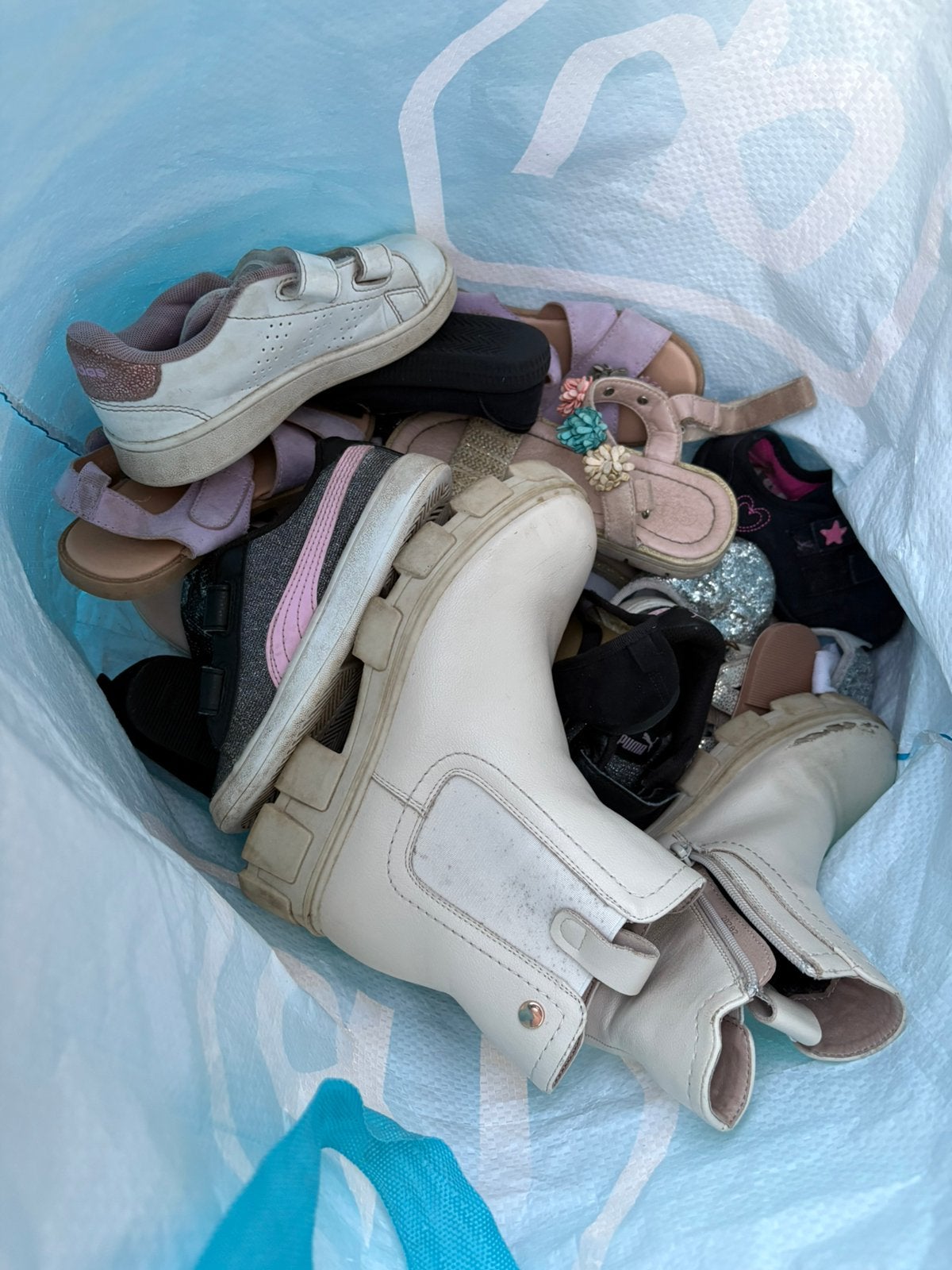 Kindershoenen, Enfants & Bébés, Vêtements de bébé | Packs de vêtements pour bébés, Enlèvement, Comme neuf