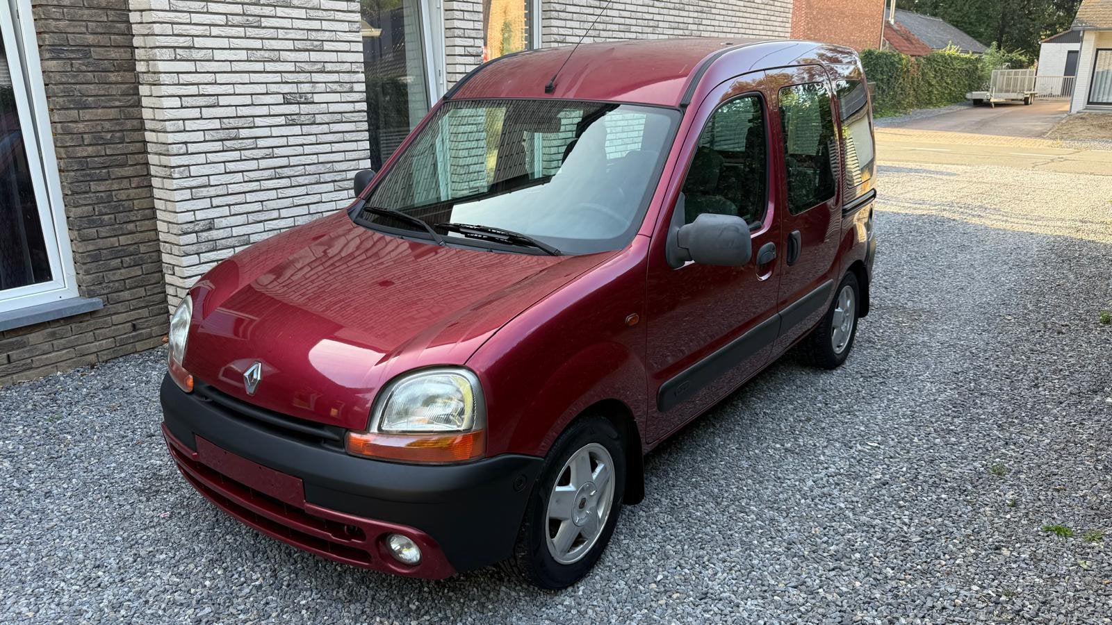 Renault kango 1.2i 16v 5pl proper staat Gekeurd, Autos, Euro 5, Achat, Attache-remorque, Entreprise