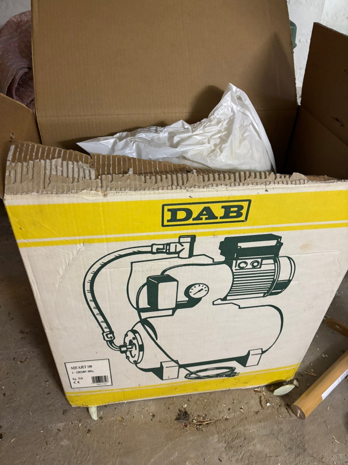 Nieuwe pomp te koop, Ophalen, Zo goed als nieuw