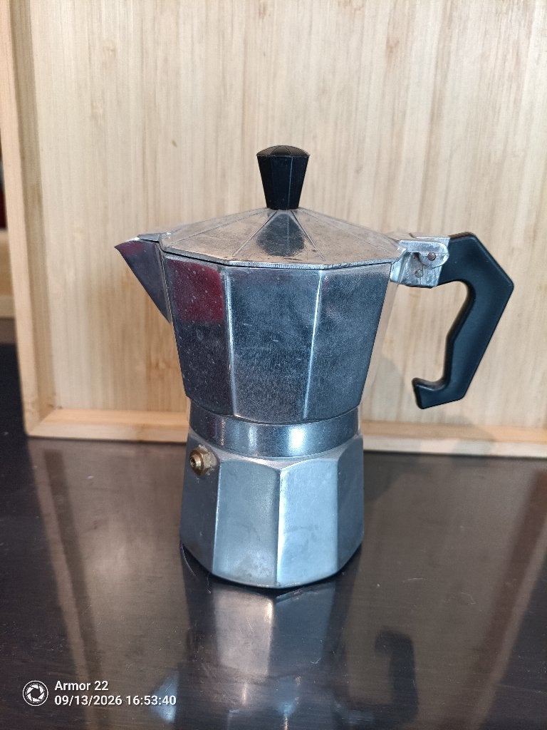 Bialetti koffiezetter 2cups, Ophalen of Verzenden, Zo goed als nieuw, Overige modellen, Gemalen koffie