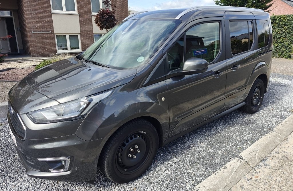 Ford Tourneo Connect 1.5 TDCI 120CV TITANE, Autos, Achat, Euro 6, Entretenue par le concessionnaire, 5 portes