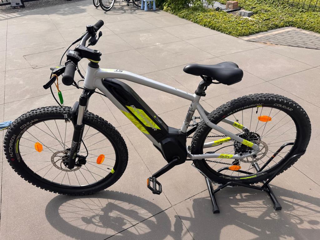 Rockrider electrische mountainbike kwasie nieuw, Fietsen en Brommers, Elektrische fietsen, Zo goed als nieuw, 59 cm of meer, 50 km per accu of meer