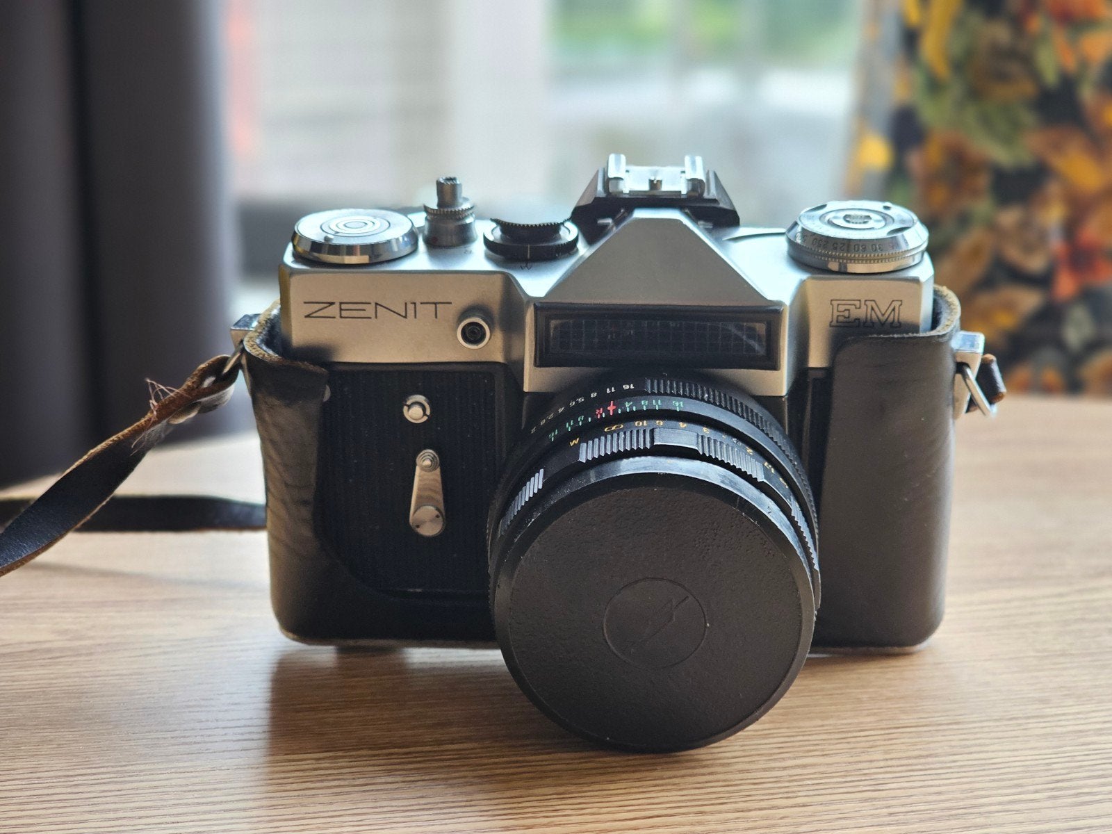 Appareil photo reflex Zenit EM 35 mm, objectif Helios 44M, v, Enlèvement ou Envoi, Utilisé