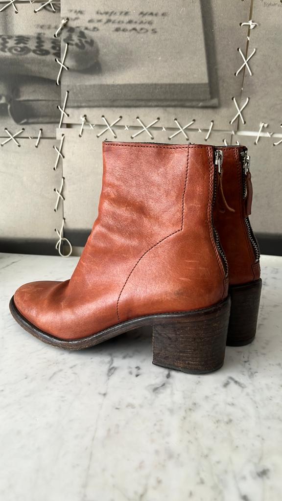 Enkel laarzen MOMA mt 37 leder cognac, Verzenden, Zo goed als nieuw