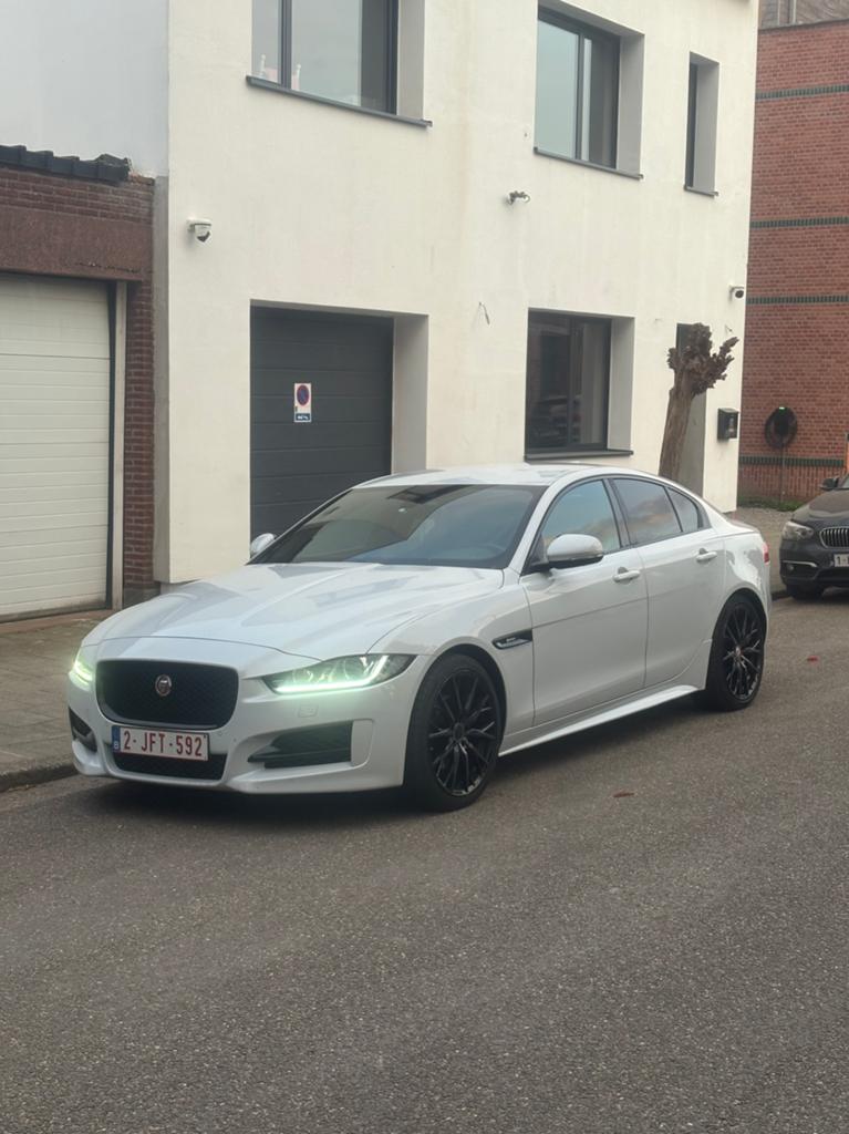 JAGUAR XE R/SPORT 2.0 AUTOMATIC 2017, Automaat, 4 deurs, Achterwielaandrijving, 4 cilinders