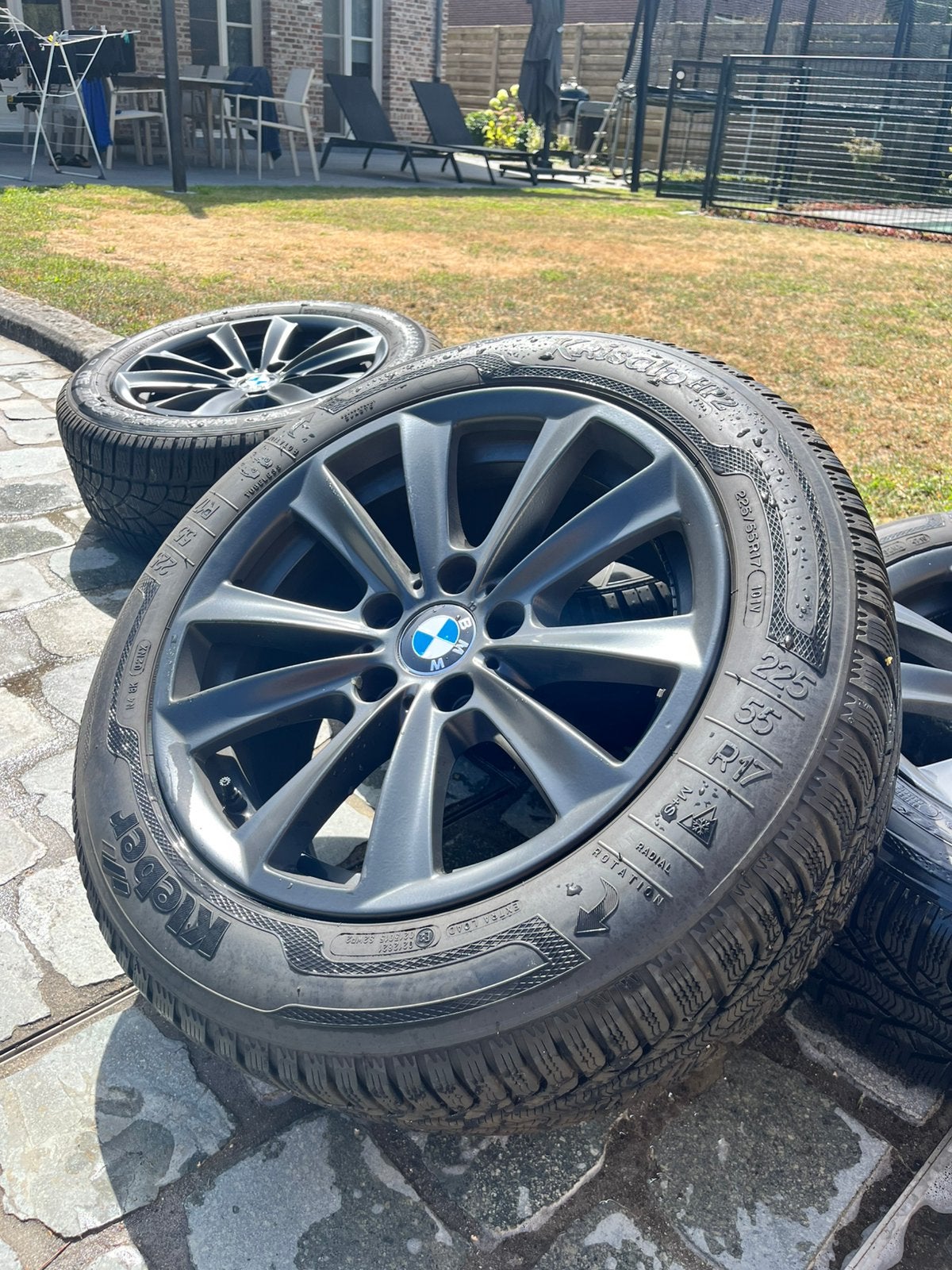 Mooie velgen met nog goede winterbanden voor BMW 5 reeks F10, Ophalen, Winterbanden, Velg(en)