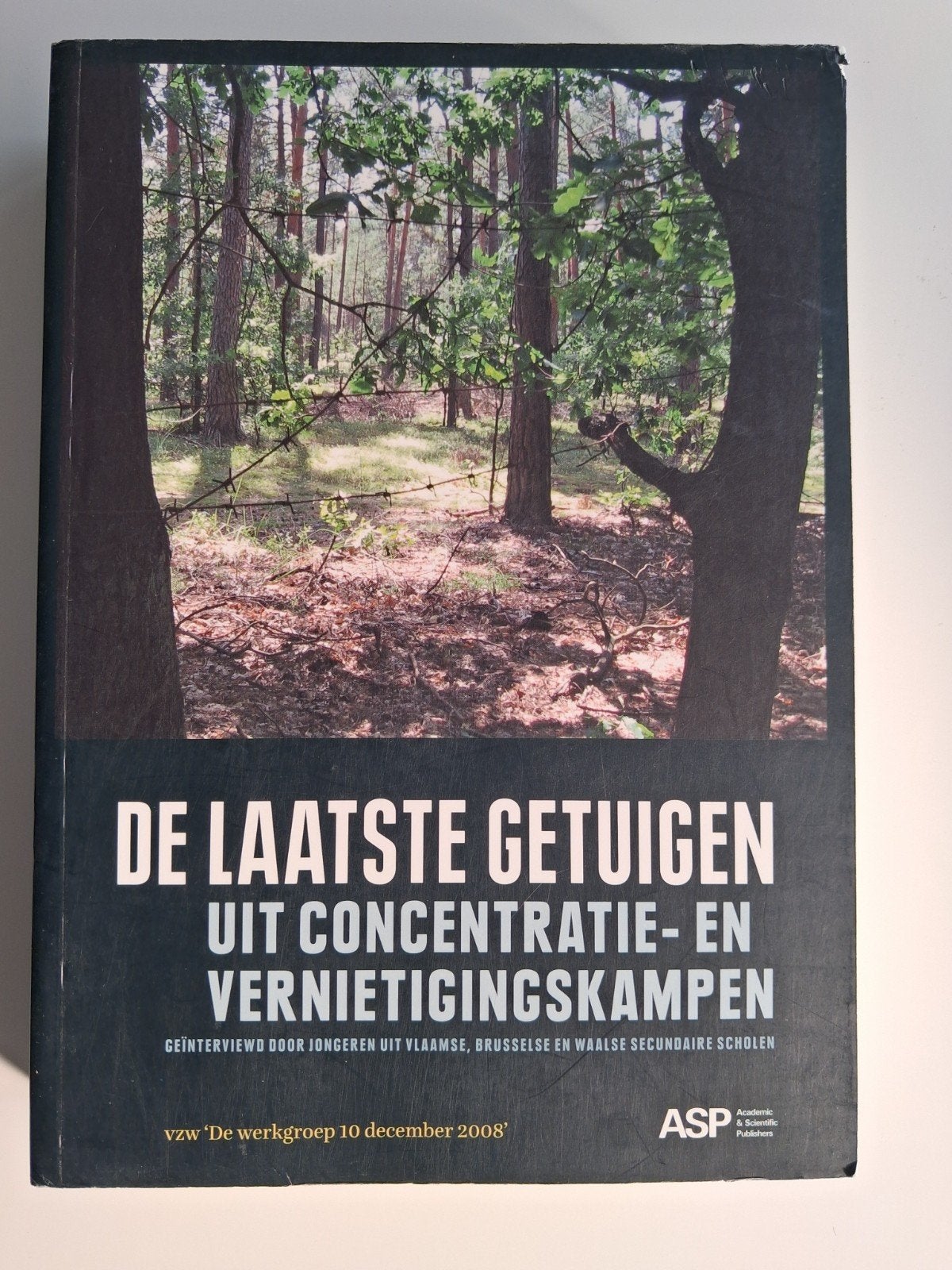 Marc Van Roosbroeck - De laatste getuigen, Boeken, Europa, Ophalen of Verzenden, 20e eeuw of later, Gelezen