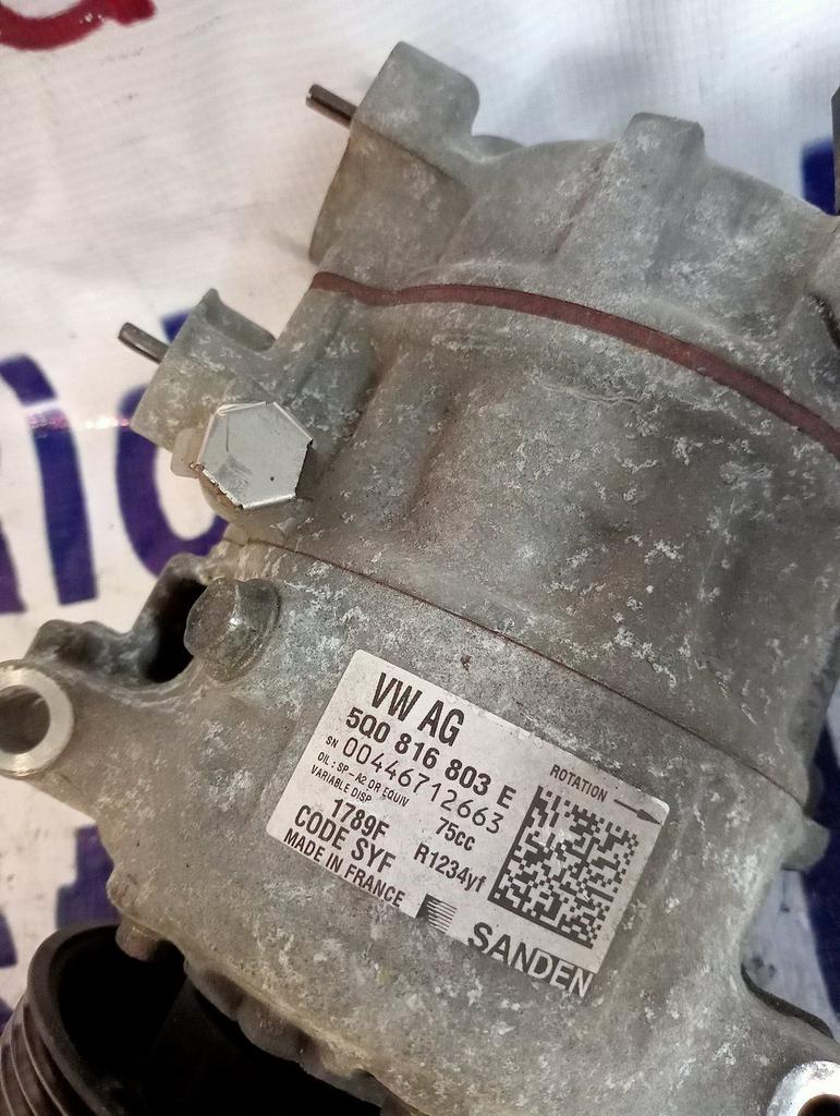 Volkswagen golf 7 Seat Skoda aircopomp 5Q0816803E, Auto-onderdelen, Gebruikt, -, Volkswagen, -