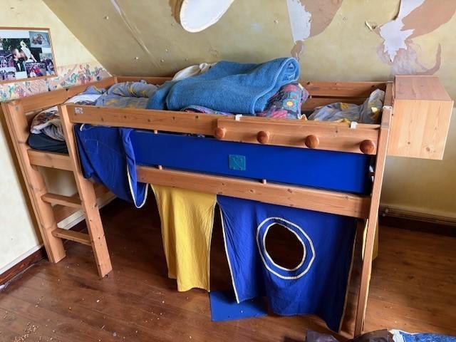 kinderkamer: hoogslaper en kleerkast, Ophalen, Gebruikt, Jongetje of Meisje