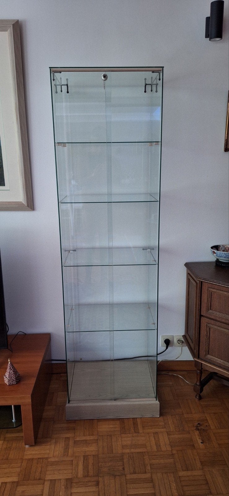 Vitrine, Enlèvement, Verre