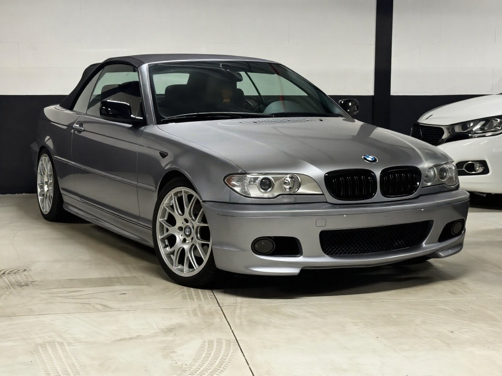 Bmw e46 320CI * Cabrio * 2003 * 239dkm * M Pakket *, Auto's, Voorwielaandrijving, 4 zetels, Zwart, 4 cilinders