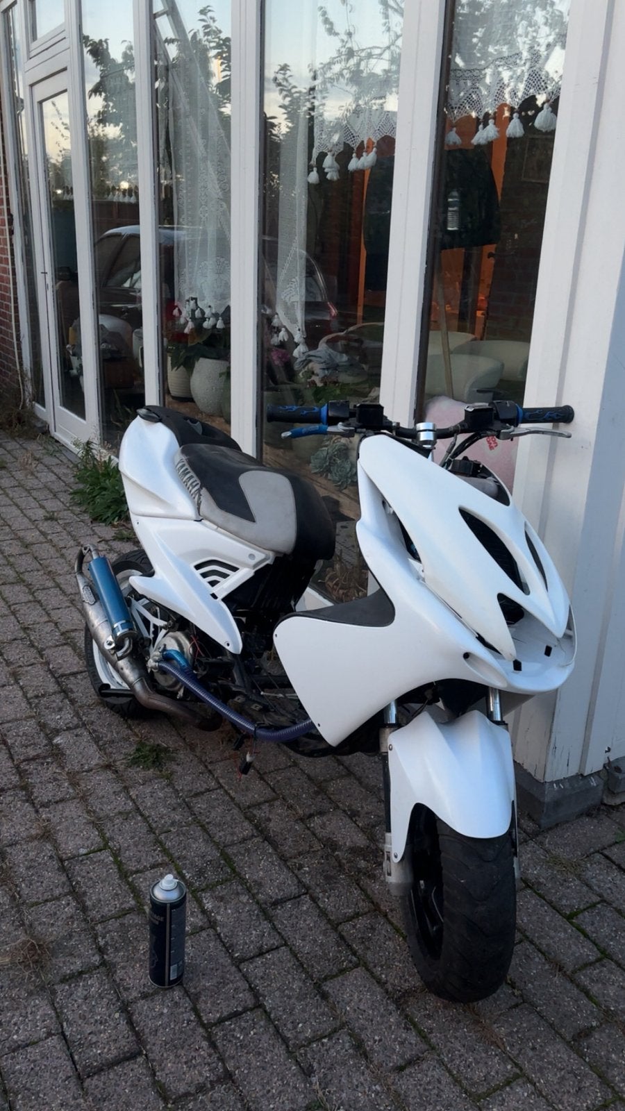 Yamaha aerox/mbk nitro 70cc, Fietsen en Brommers, Ophalen, Zo goed als nieuw, Aerox