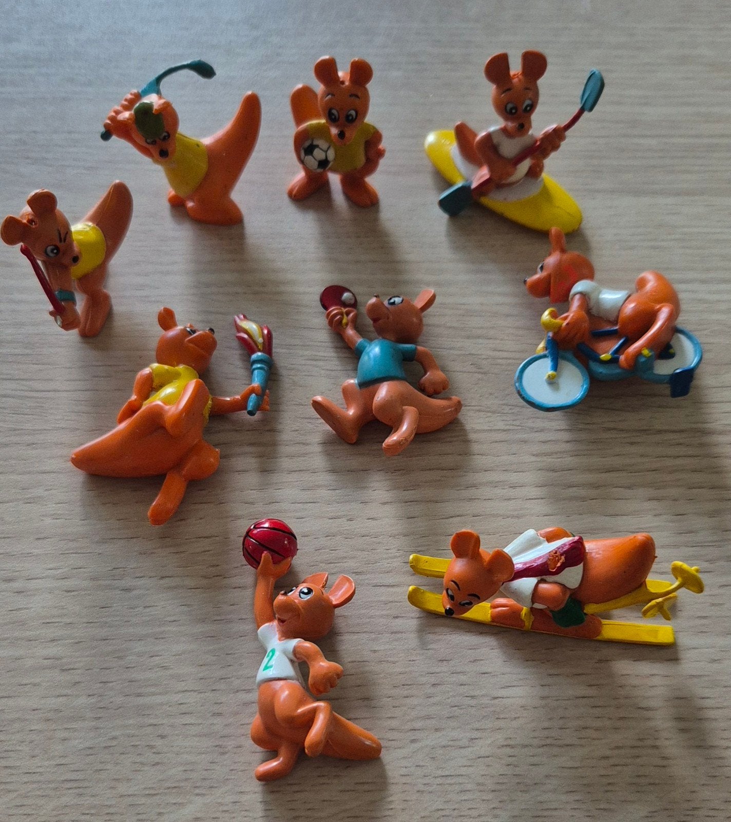 9 Walibi sportfiguurtjes jaren 80, Verzamelen, Ophalen