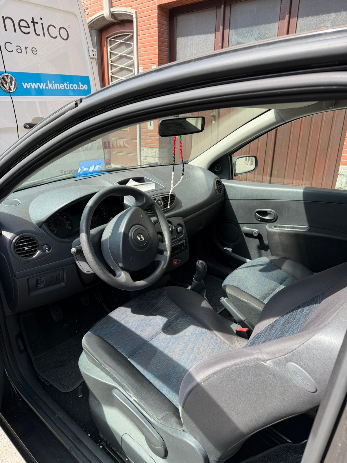 Renault Clio, Auto's, Renault, Particulier, Clio, Benzine, Euro 4, Stadsauto, 3 deurs, Handgeschakeld, Zwart, Zwart, Ophalen