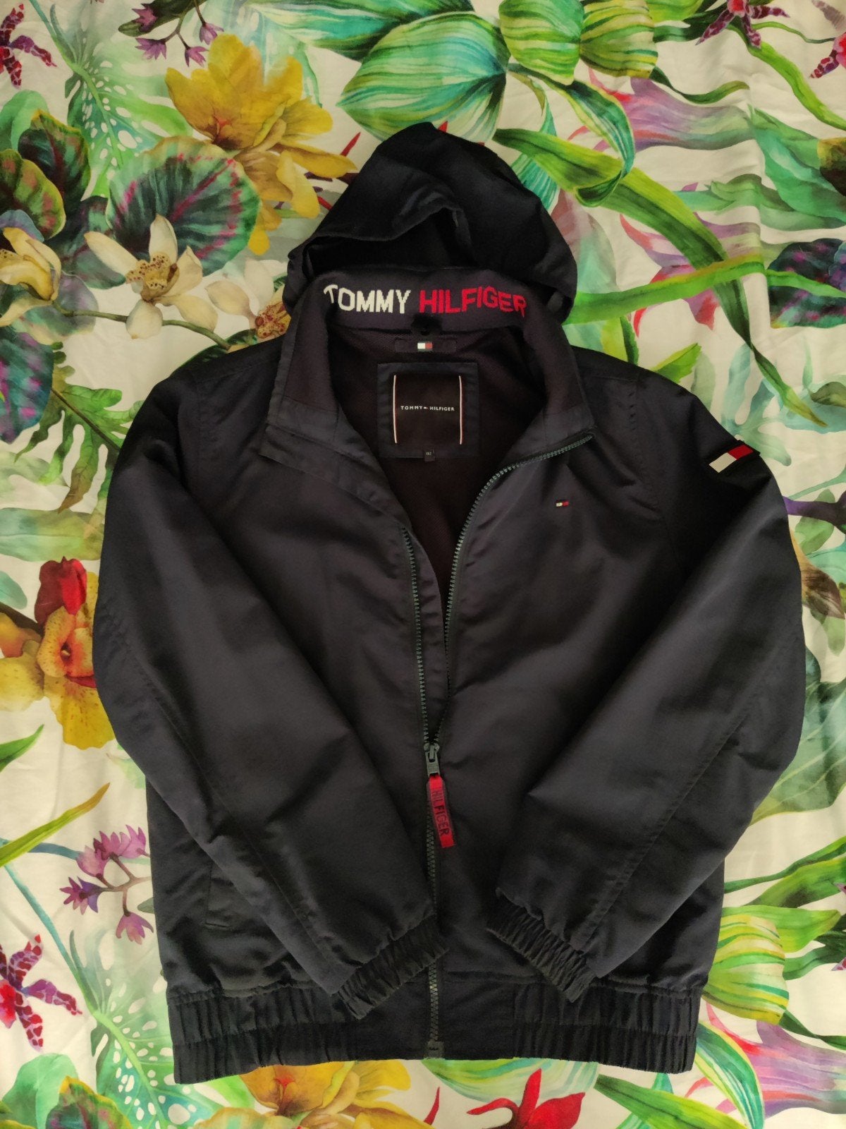 Zeer mooie donkerblauwe jas van Tommy Hilfiger, maat 152., Kinderen en Baby's, Kinderkleding | Maat 152, Ophalen of Verzenden