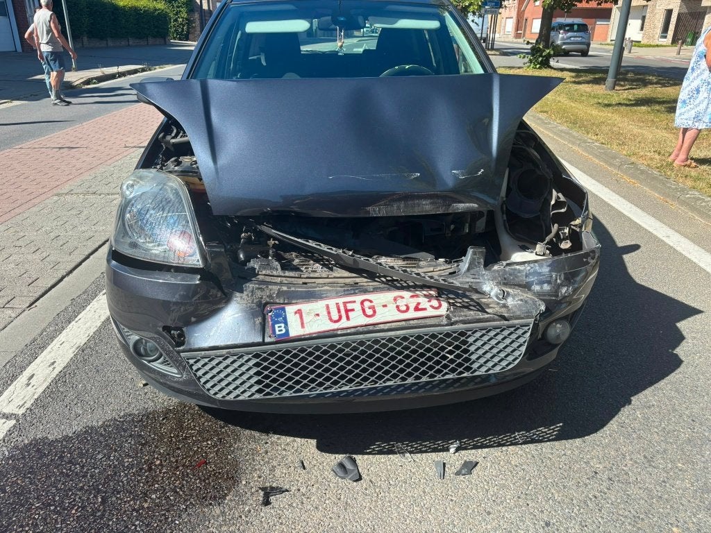 Ongevalswagen Ford Fiesta, Achat, Boîte manuelle, 5 portes, Particulier