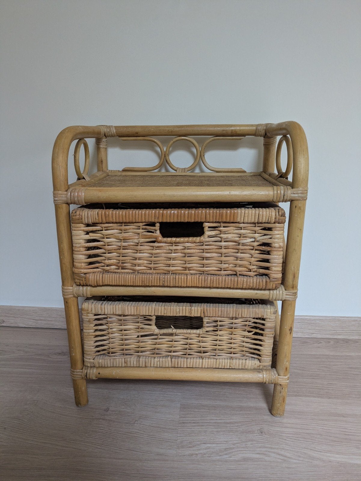 Rotan kastje, Ophalen