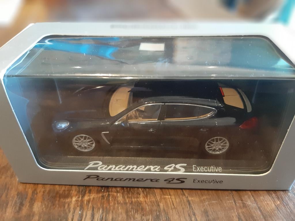MINICHAMPS Porsche Panamera 4 S Executive 1/43, Hobby en Vrije tijd, Ophalen of Verzenden, Nieuw, Auto, MiniChamps