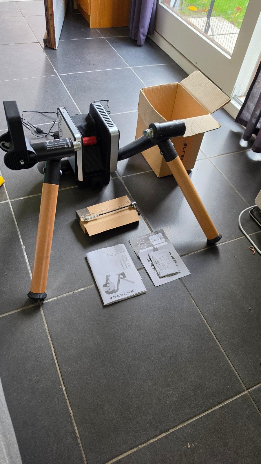 ELITE TUO Rollentrainer, Sports & Fitness, Enlèvement, Comme neuf
